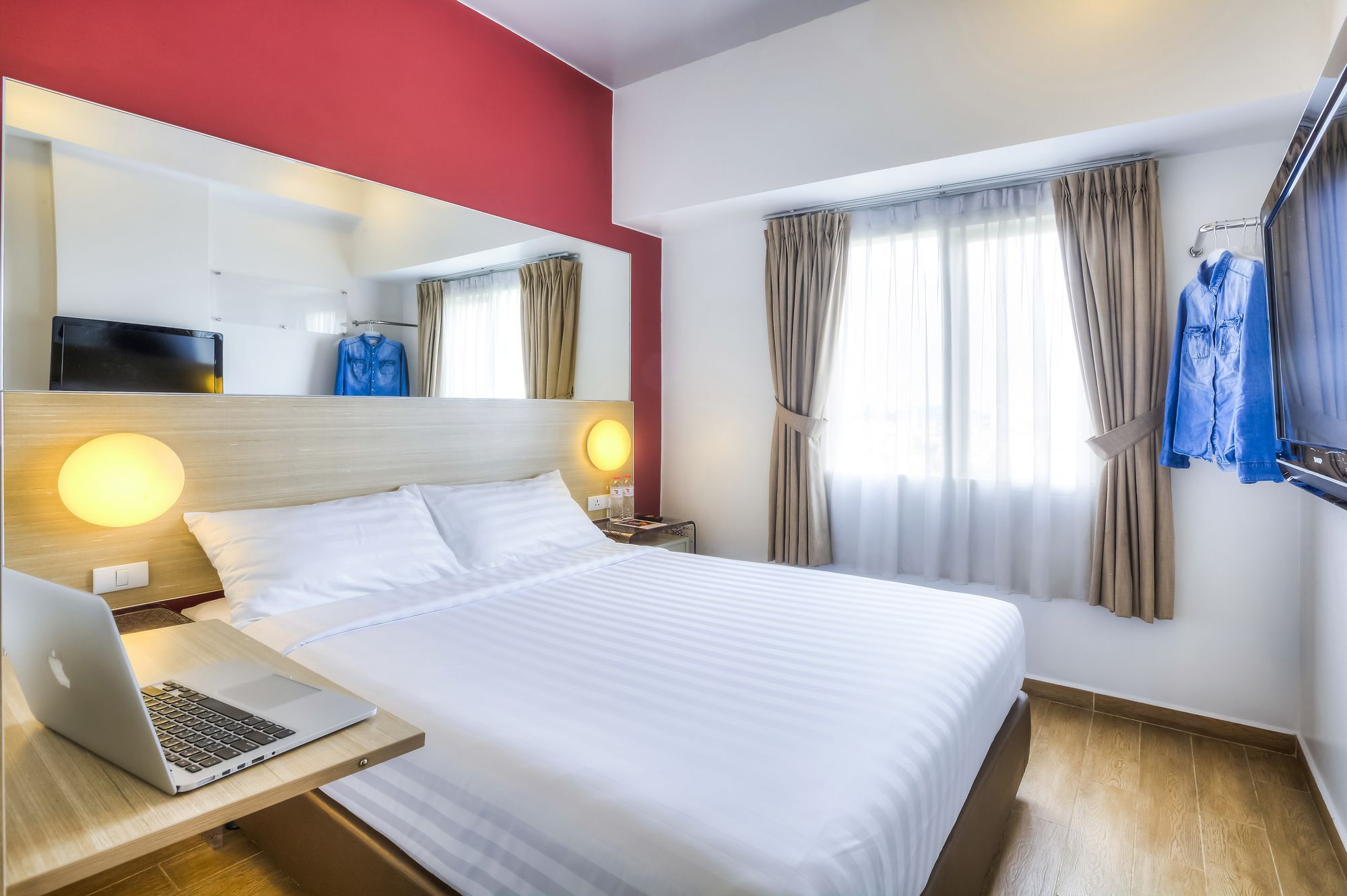 Monoloog Hotel Bekasi Exterior foto